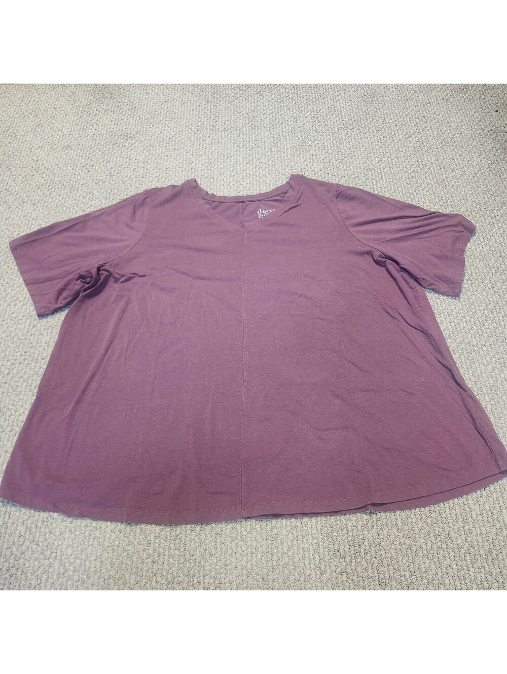 d&co: Essentials Women's Plus Size V-Neck Purple Top US 3X